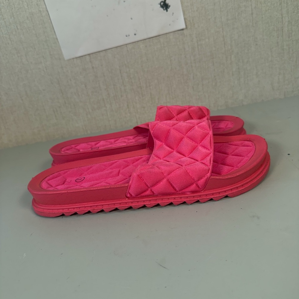 Quilted‎ Slide Sandals - Hot Pink